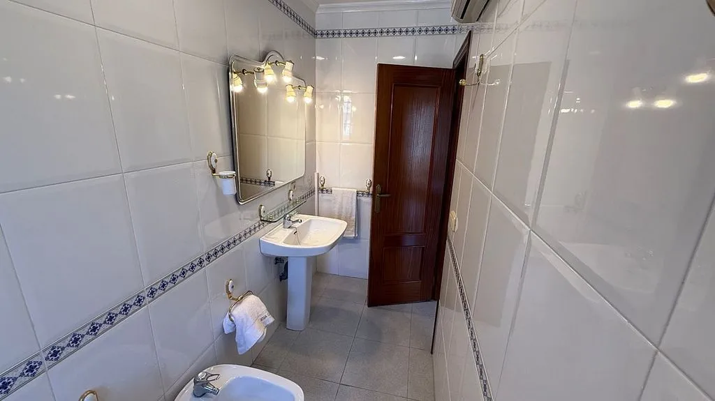 Vannitoad - Rustic Chalet with Pool in La Zenia