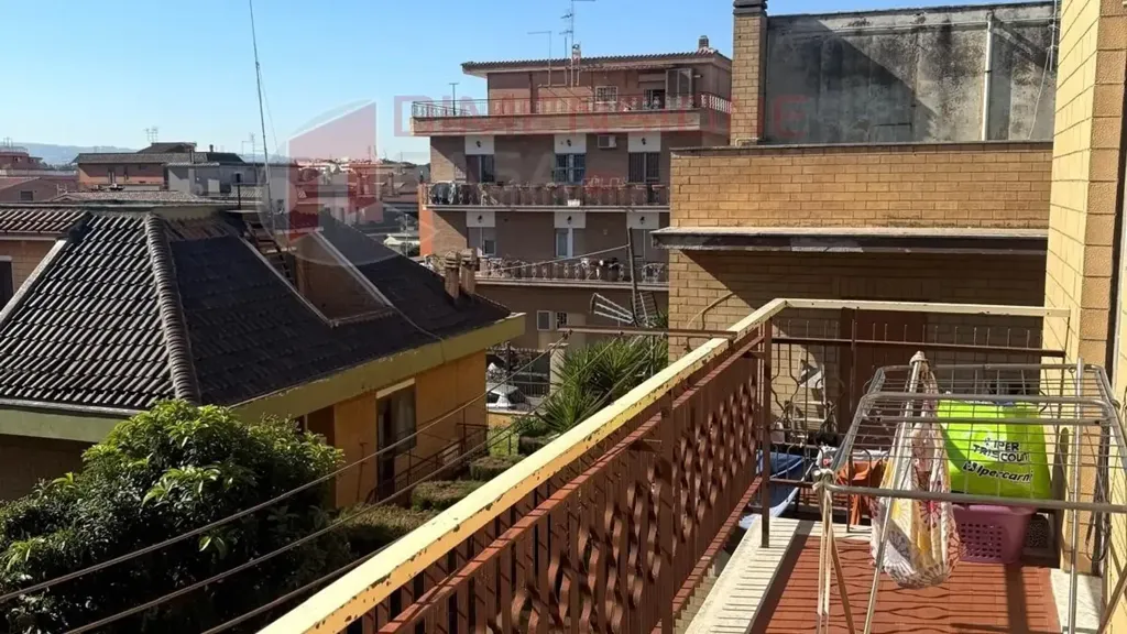 Balcon - Three-Bedroom Apartment with Balcony in Rome