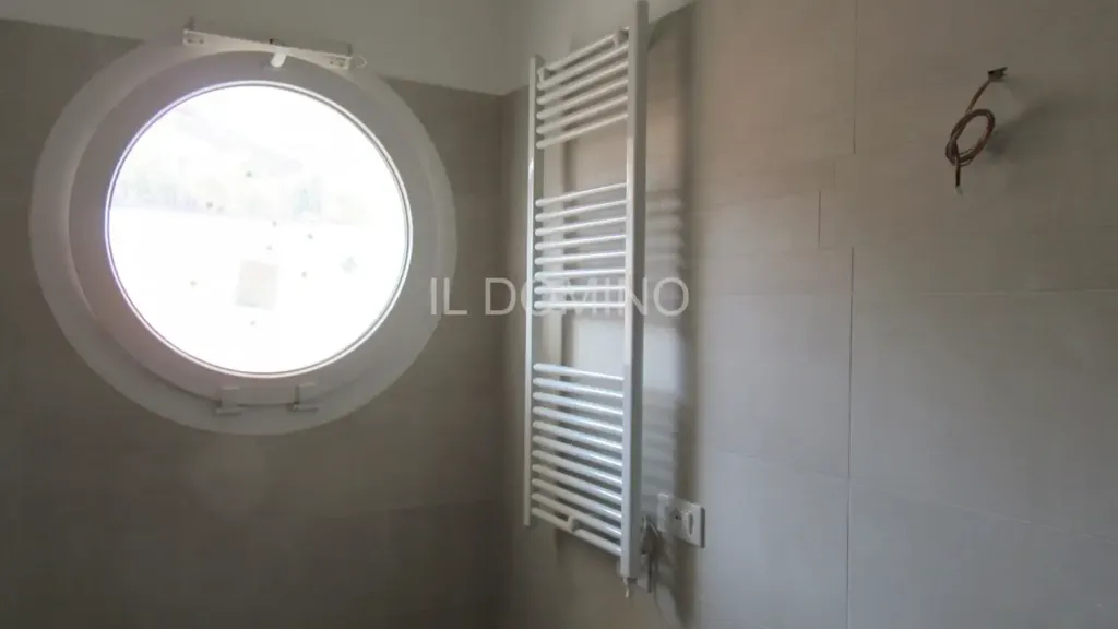 Salles de bain - Modern Apartment with Solar Panels in Padua