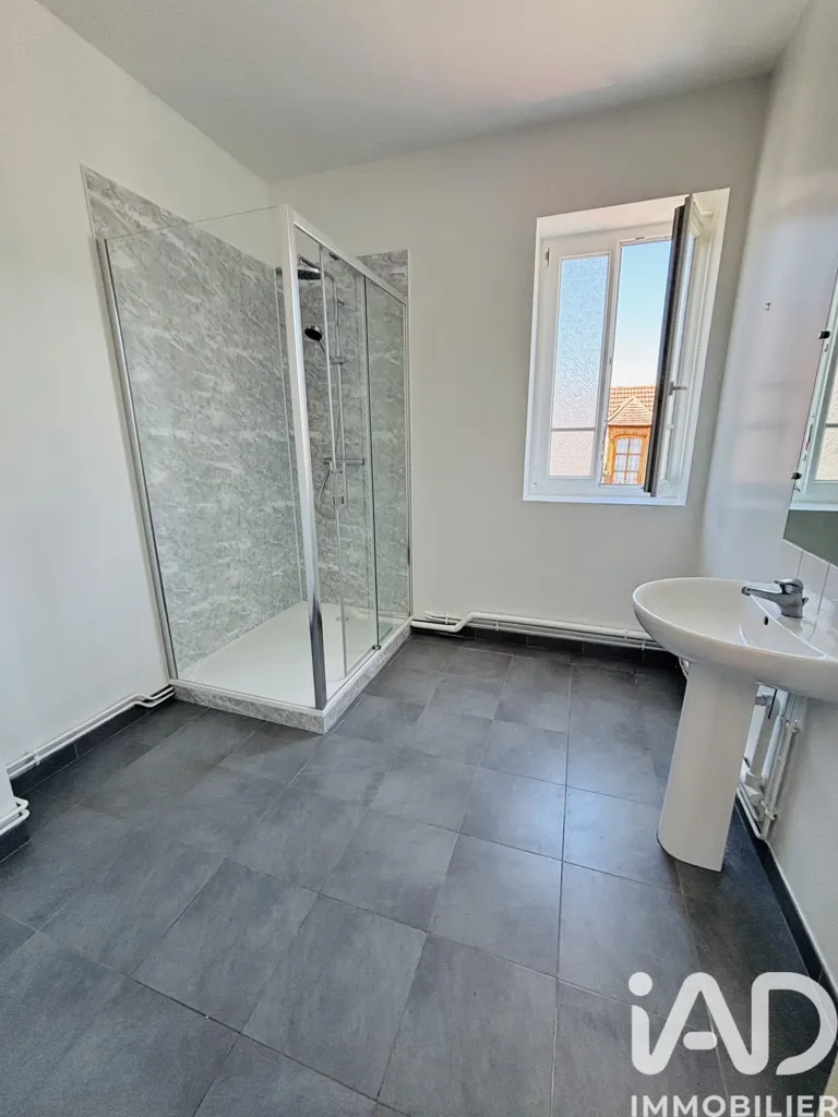 Salles de bain - Maison Ancienne Rénovée dans le Quartier des Veneurs à Compiègne