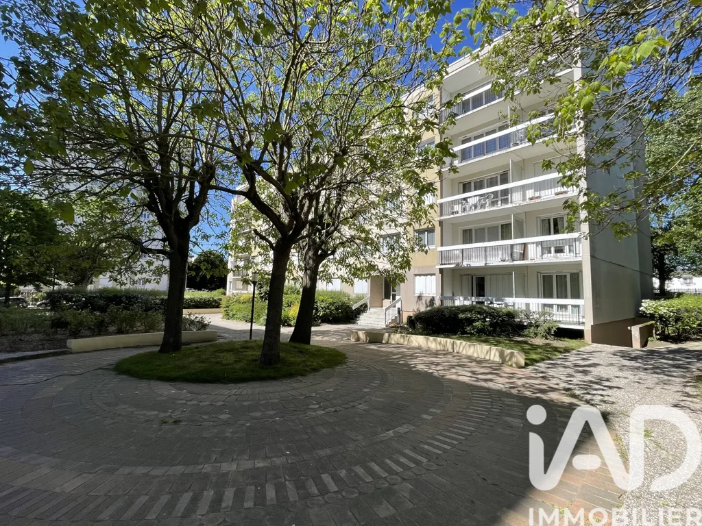 Extérieur - Appartement avec Balcons et Ascenseur à Taverny