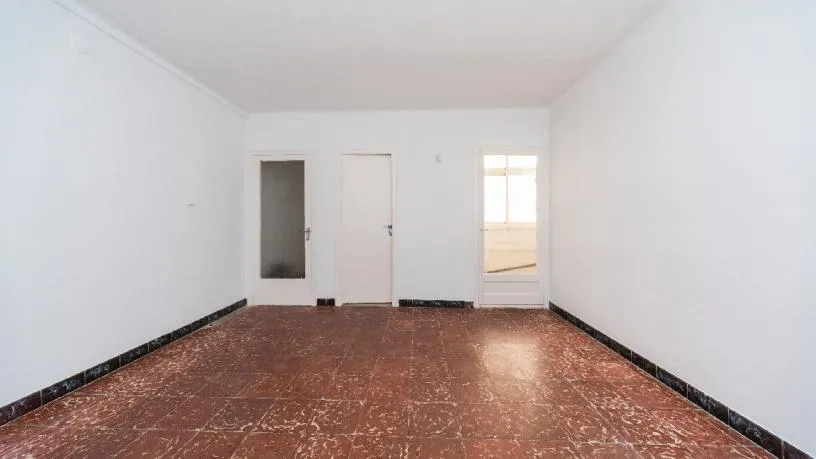Toad - Apartment with Garden Access in Badalona