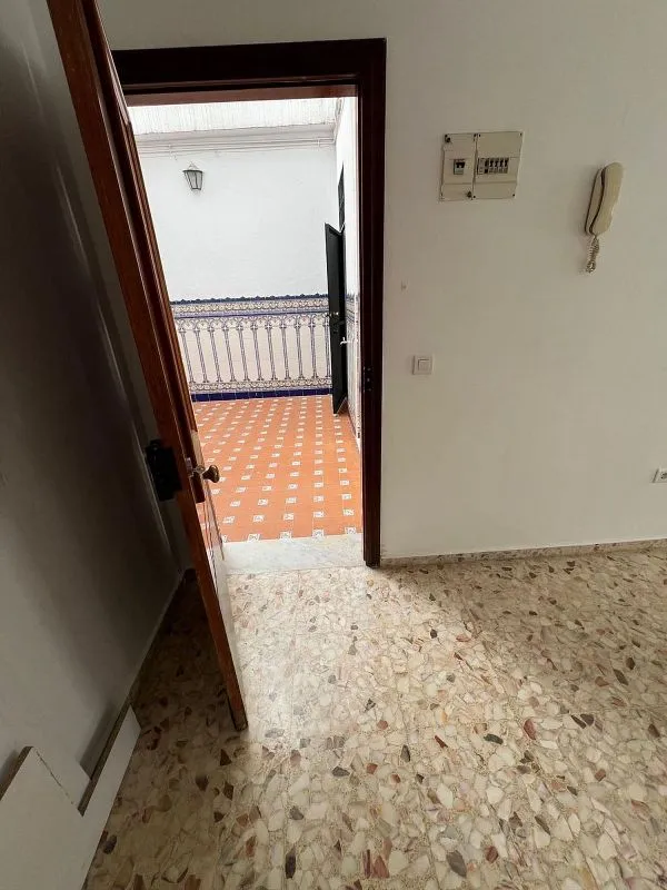 hallway_entrance