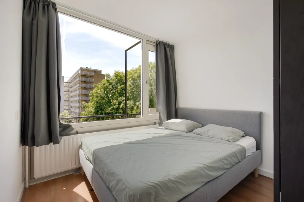 Chambres - 2-Bedroom Flat with South-Facing Balcony in Haarlem