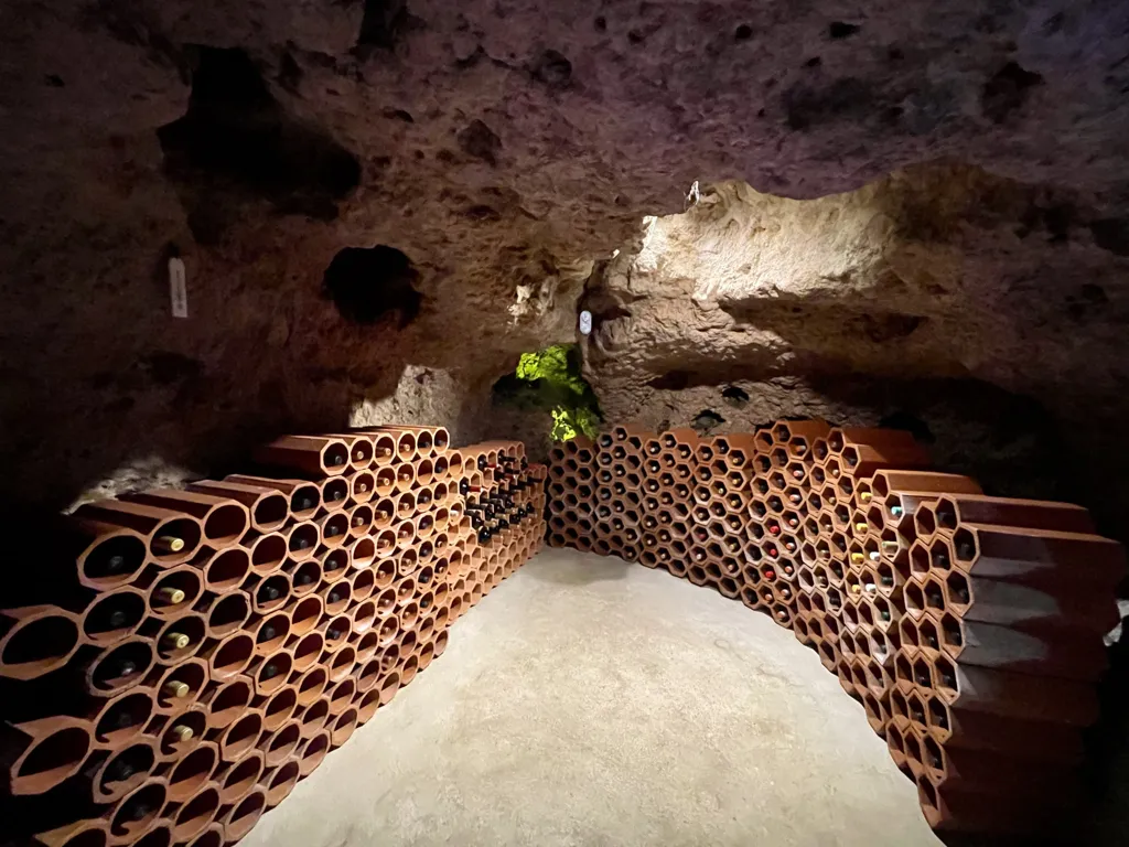 Pièces - Maison Médiévale avec Tour à Charroux
