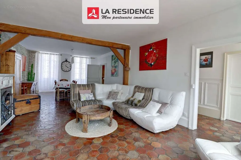 Elutuba - Charming House with Garage in Maule Centre