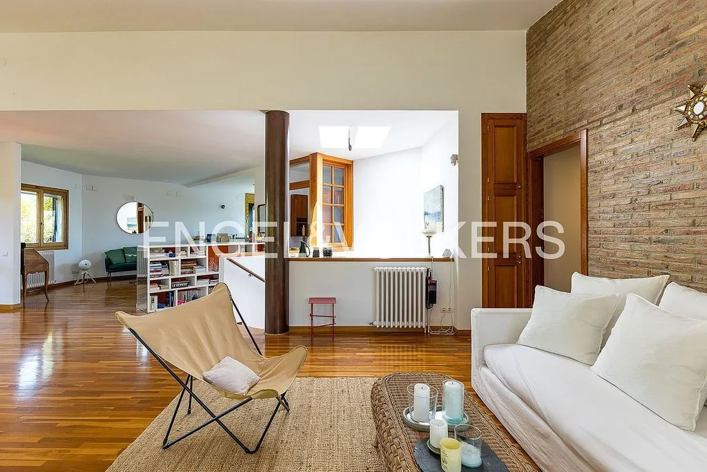 Soggiorno - Architectural Villa with Terrace in L'Aragai
