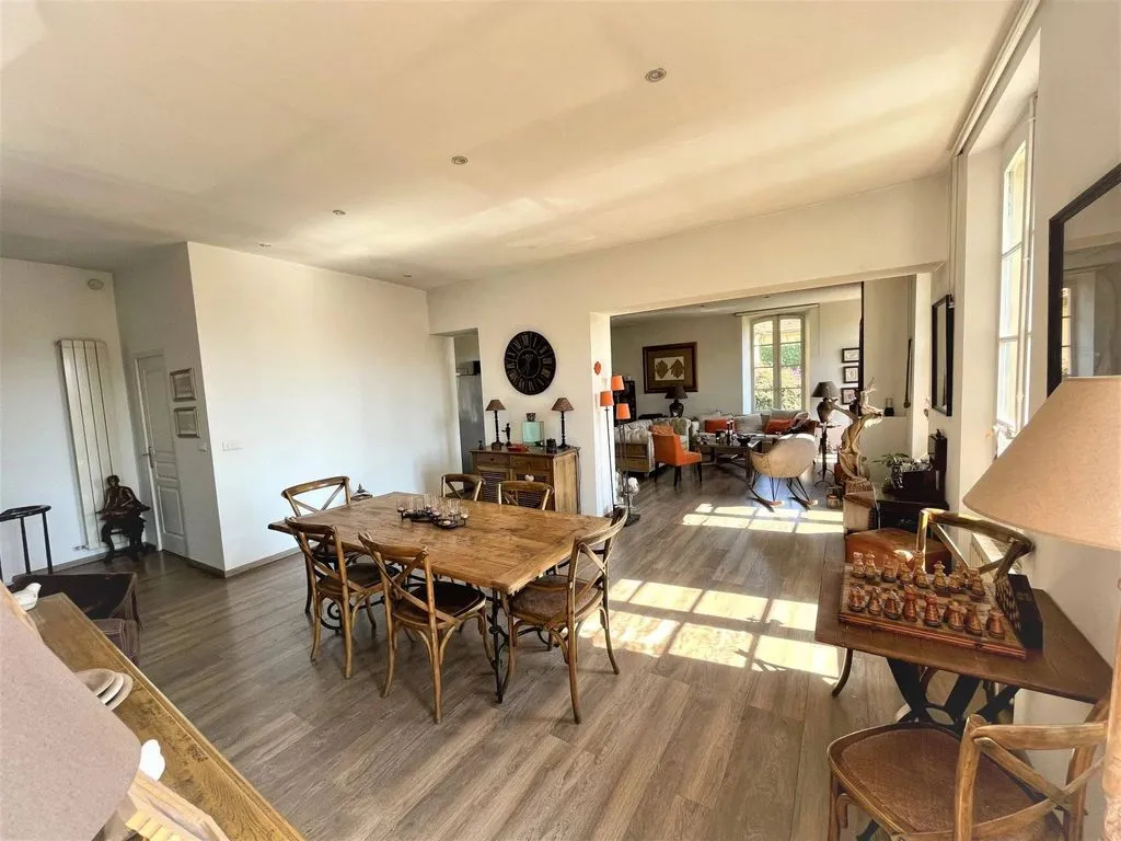 Salle à manger - Appartement Luxueux avec Terrasse à Cannes