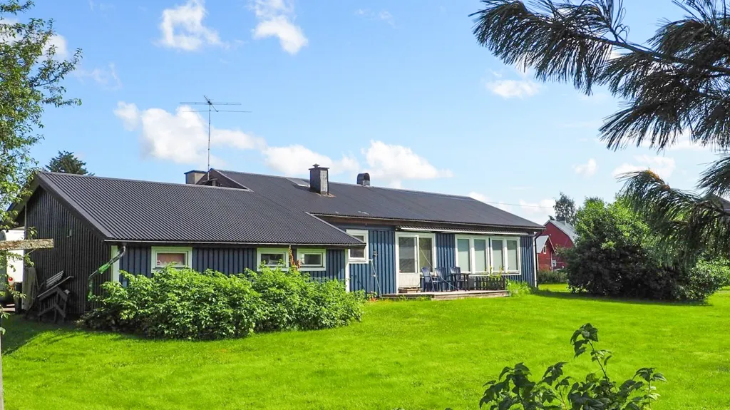 Jardin - One-Storey House with Garden in Ale, Luleå