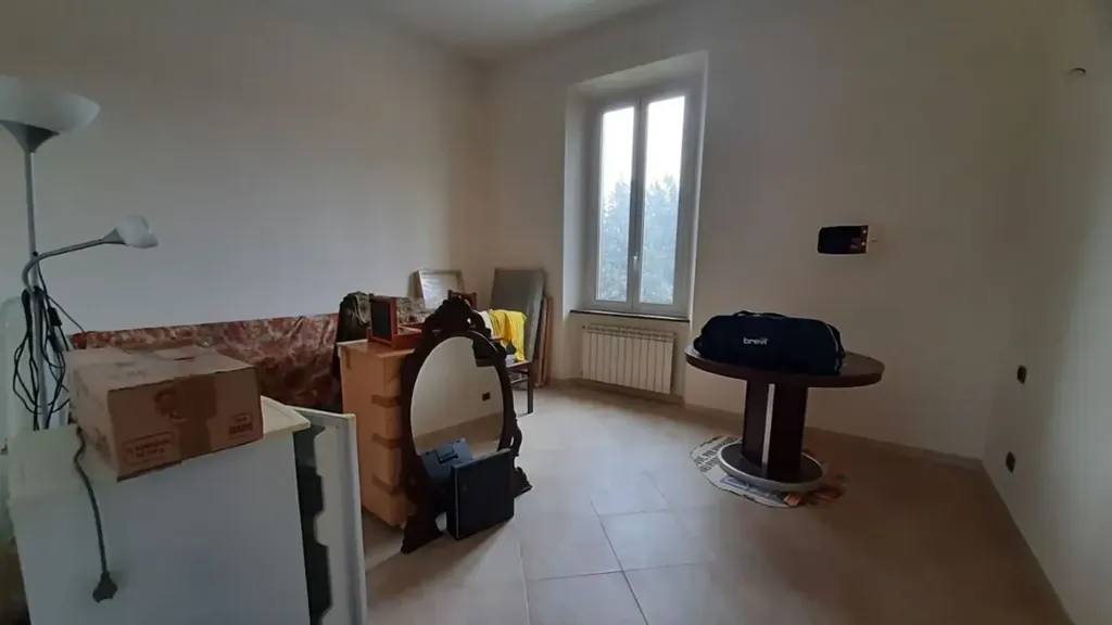 Bureau - Fully Renovated Apartment with Balcony in Ovada