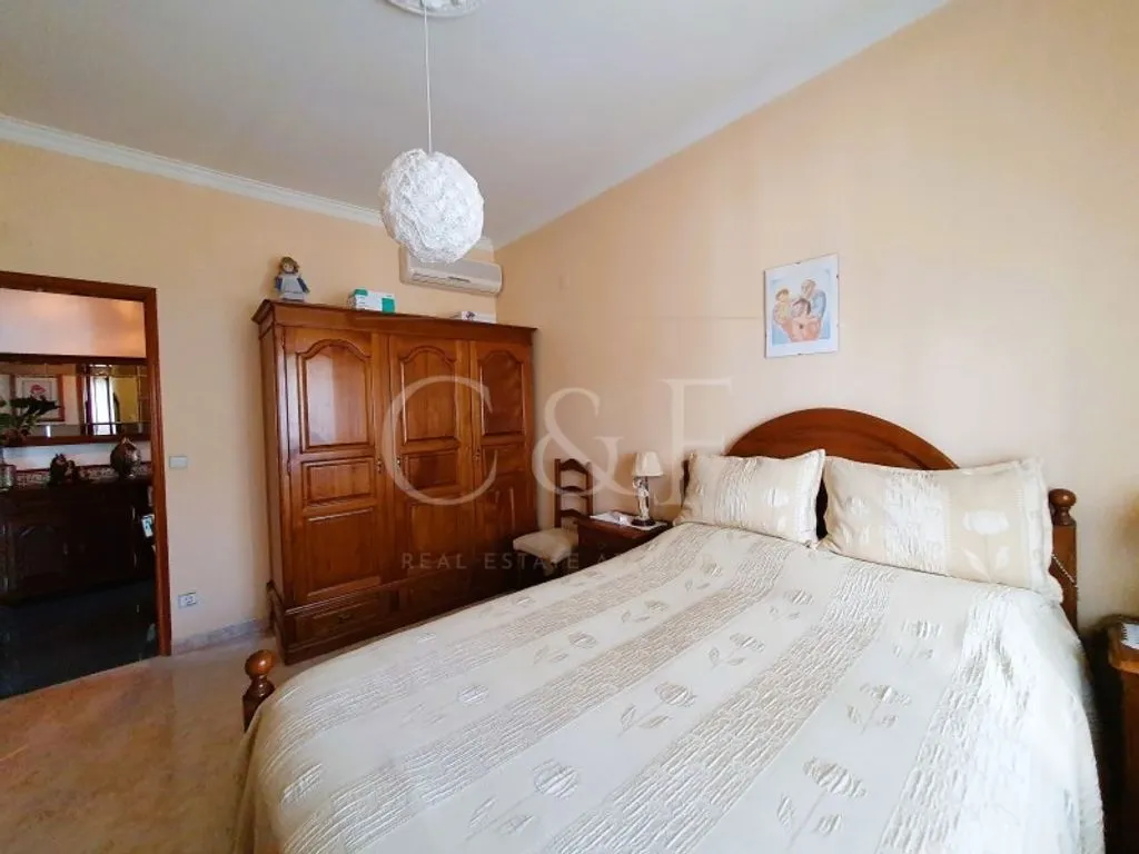 Magamistoad - Luxury House with Garden in Seixal
