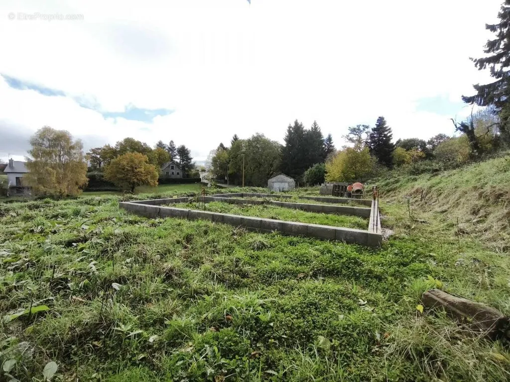 Aed - Constructible Plot in Curan, Aveyron