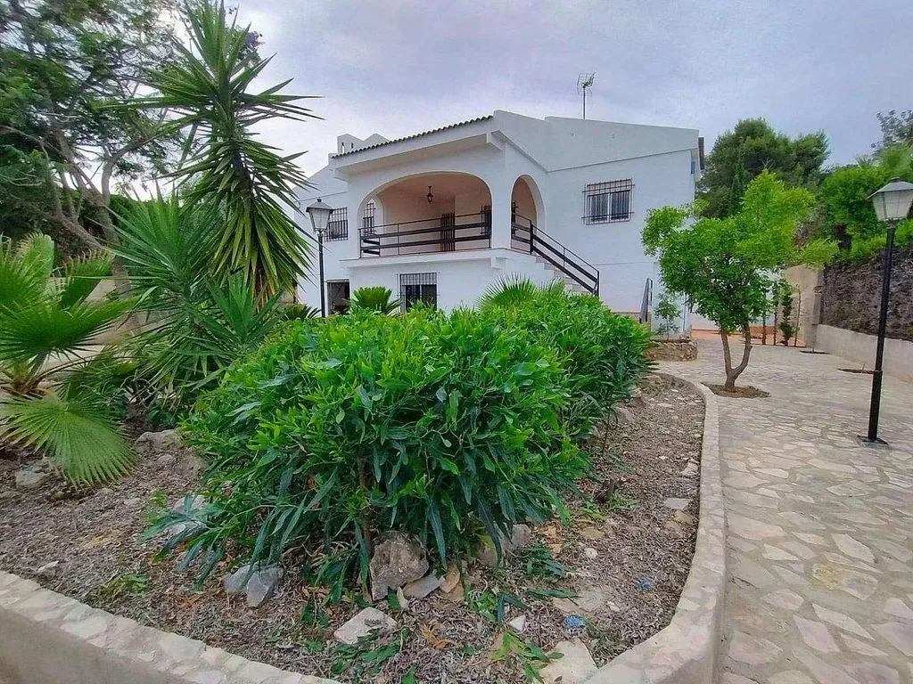 Extérieur - Chalet with Pool and Terrace in Turís