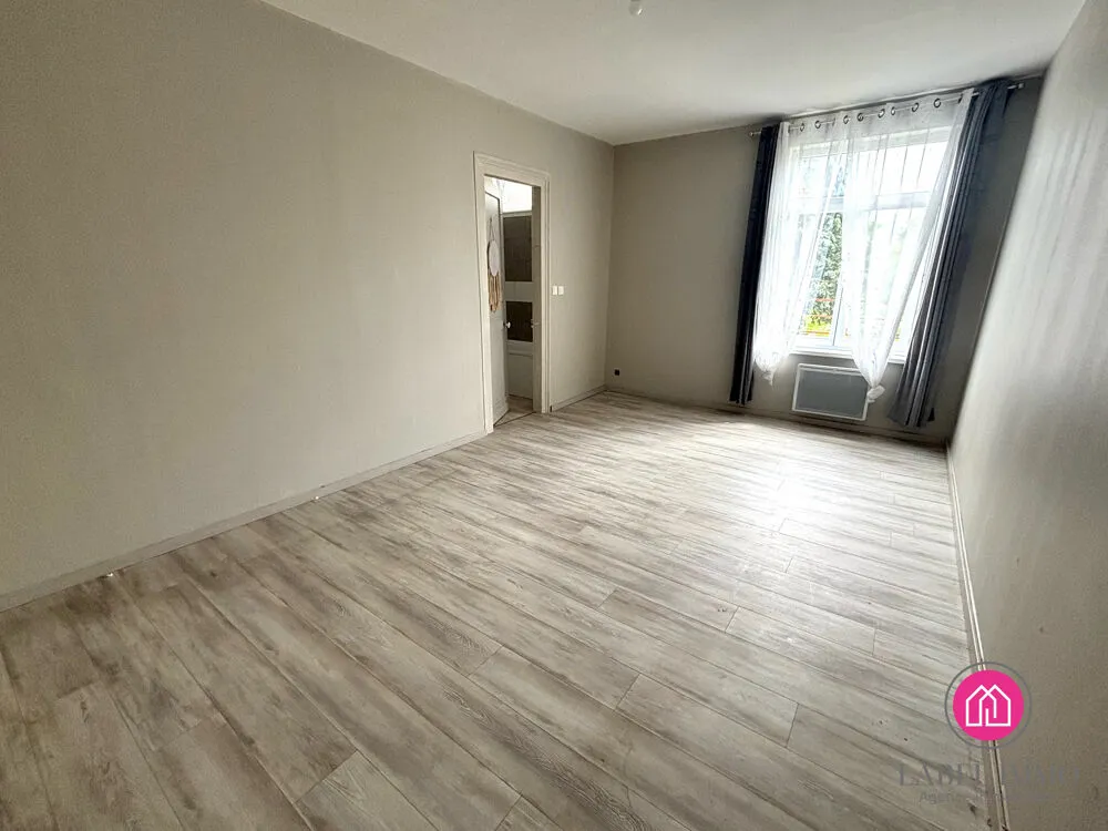 Toad - Triplex Apartment with Balcony in Raismes