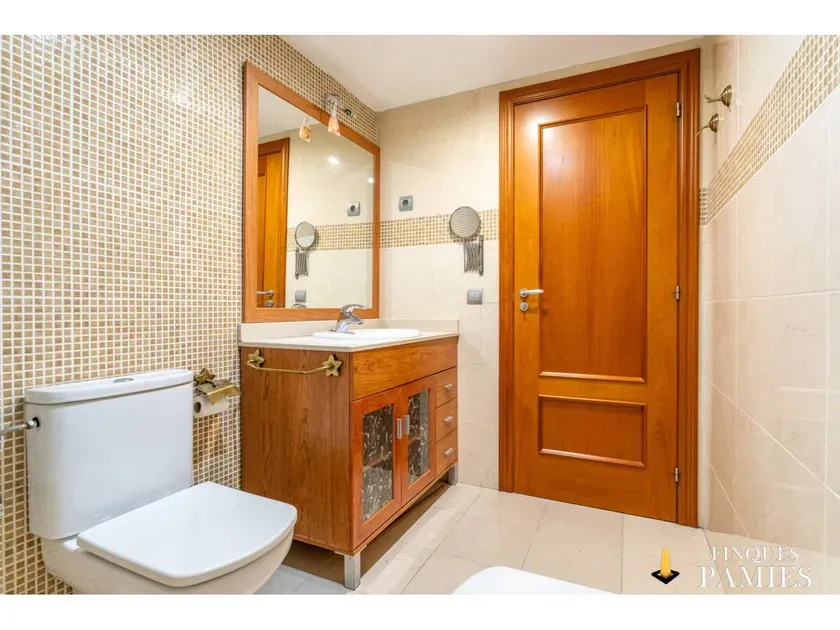 Salles de bain - Duplex with Terrace in Reus, Tarragona