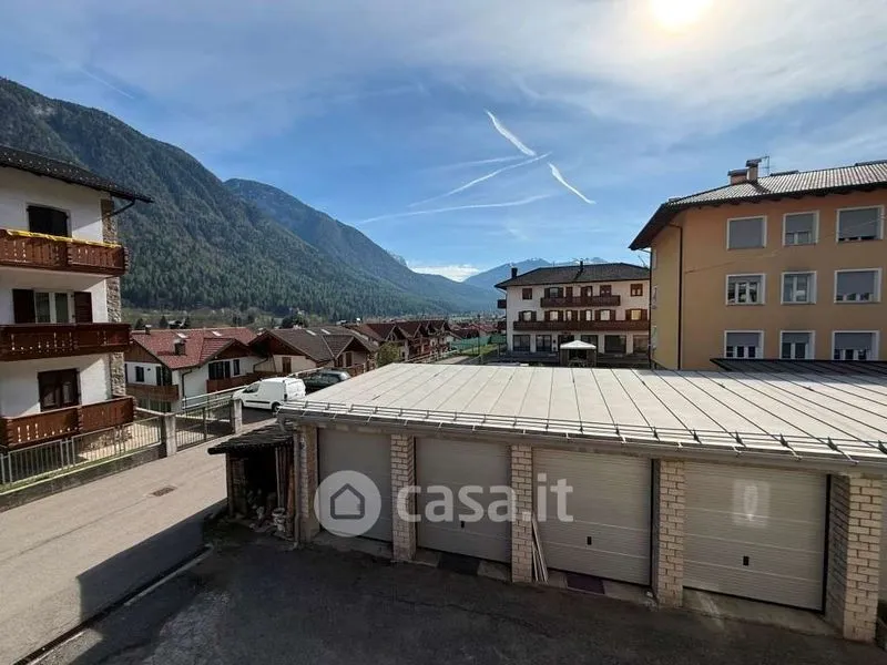 Balcon - Spacious Apartment with Balcony in Malè