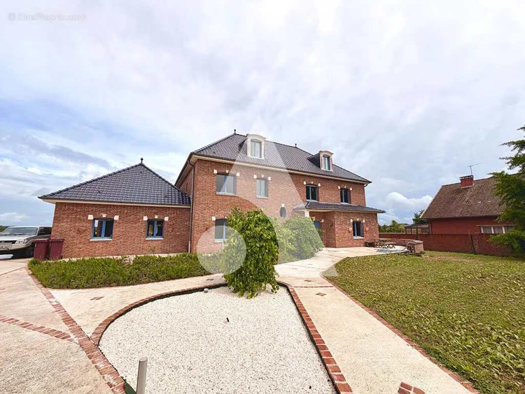 Extérieur - Propriété de Caractère avec Jardin à Arleux