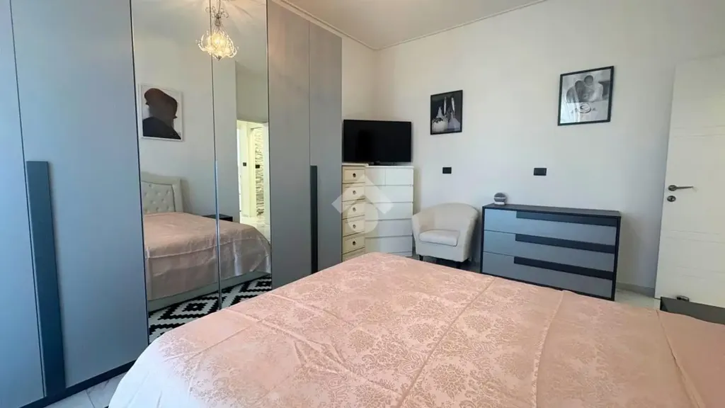 Chambres - Renovated Apartment with Balcony in Ancona