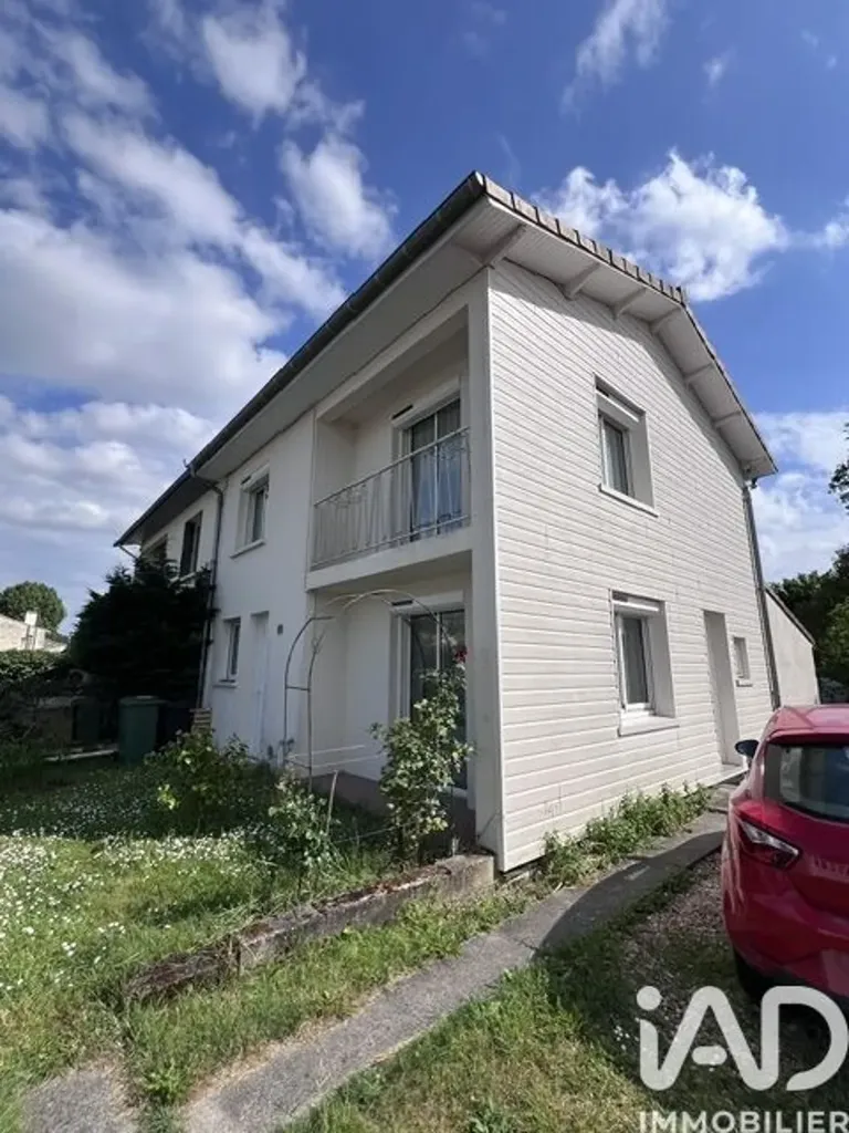 Välivaade - Traditional House with Garden in Blanquefort Centre