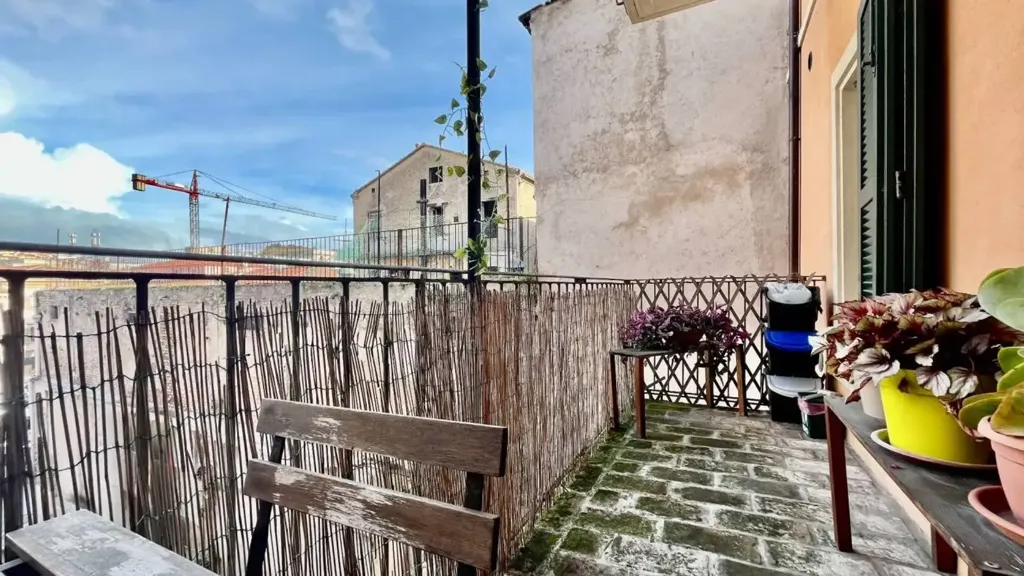 Balcone - Rustic Bilocale with Balcony in Ancona
