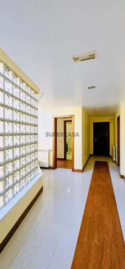 Entrée - Triplex T6 Home with Pena Palace View in Belas