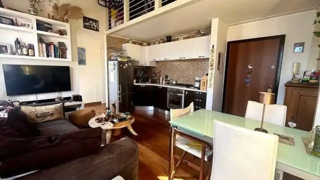 Séjour - Modernised Bilocale with Balcony in Florence