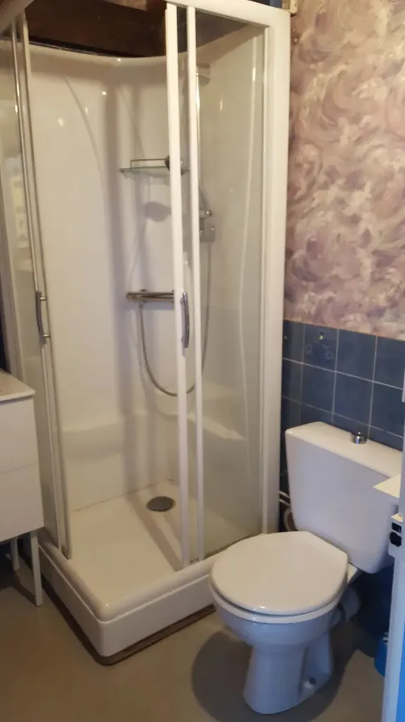 Salles de bain - Appartement 1 Pièce avec Climatisation à Toulouse