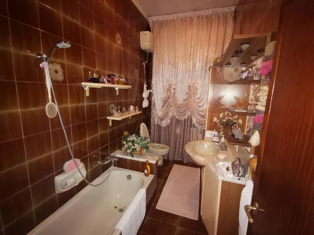 Salles de bain - Terraced Villa with Garden in Empoli