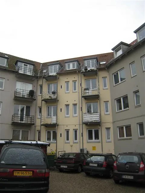 Exterior - Renovated Flat with Two Balconies in Odense C