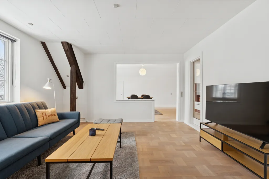 Living Room - Light-Filled Apartment with Balcony in Odense M