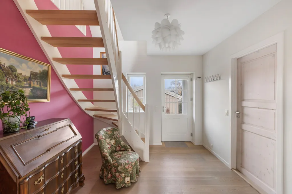 Toad - Modern Villa with Scenic Views in Vig