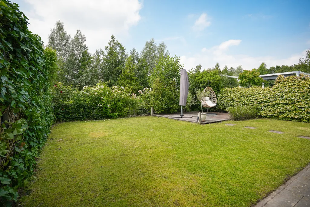 Aed - Half-Detached House with Water View in Culemborg