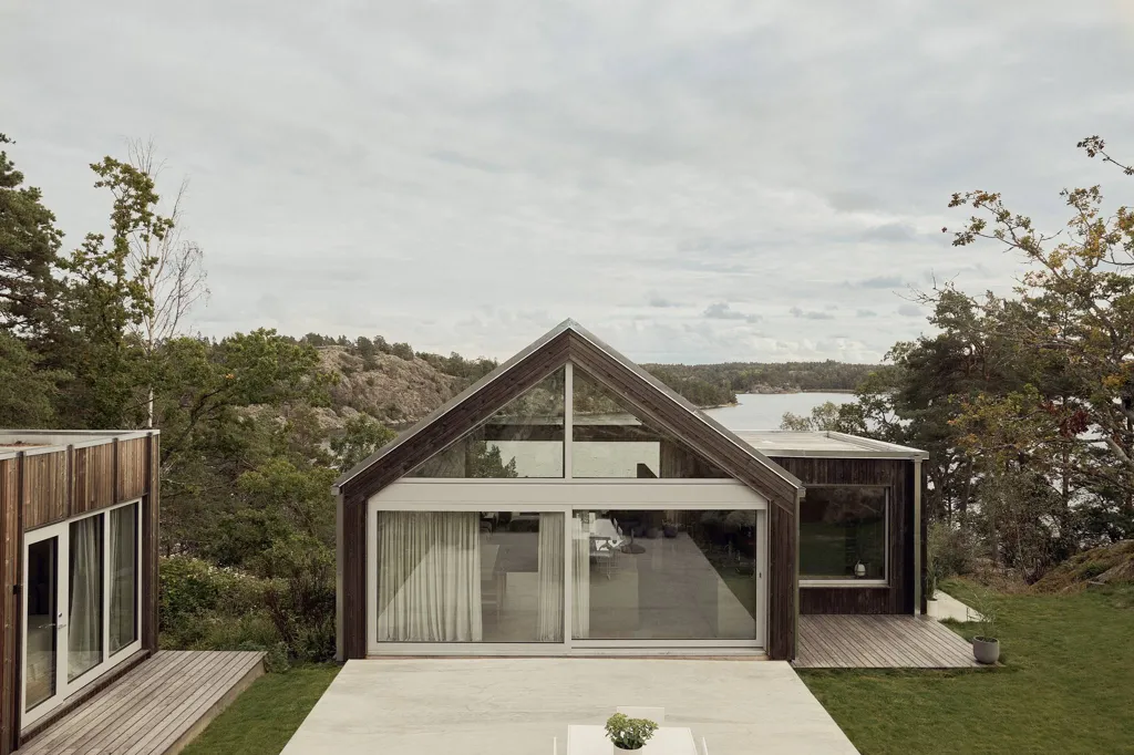 Exterior - Minimalist Villa with Sea View in Sweden