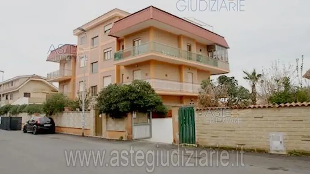 Extérieur - Apartment with Balcony in Pomezia