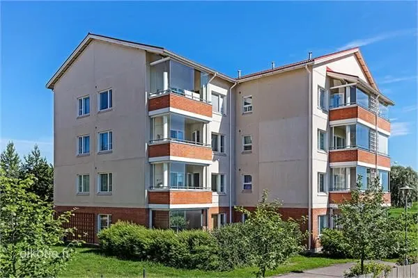 Extérieur - Flat with Glazed Balcony in Pakkala