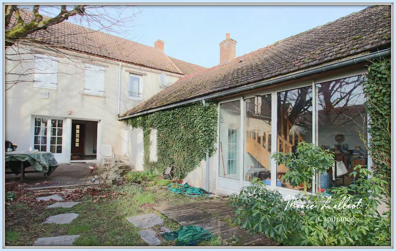 Aed - Bourg House with Veranda in Courcelles-le-Roi