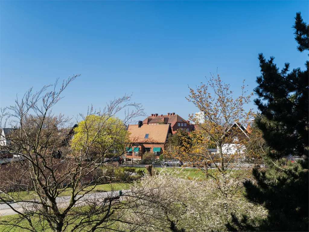 Charming Two-Bedroom Flat with Balcony in Malmö