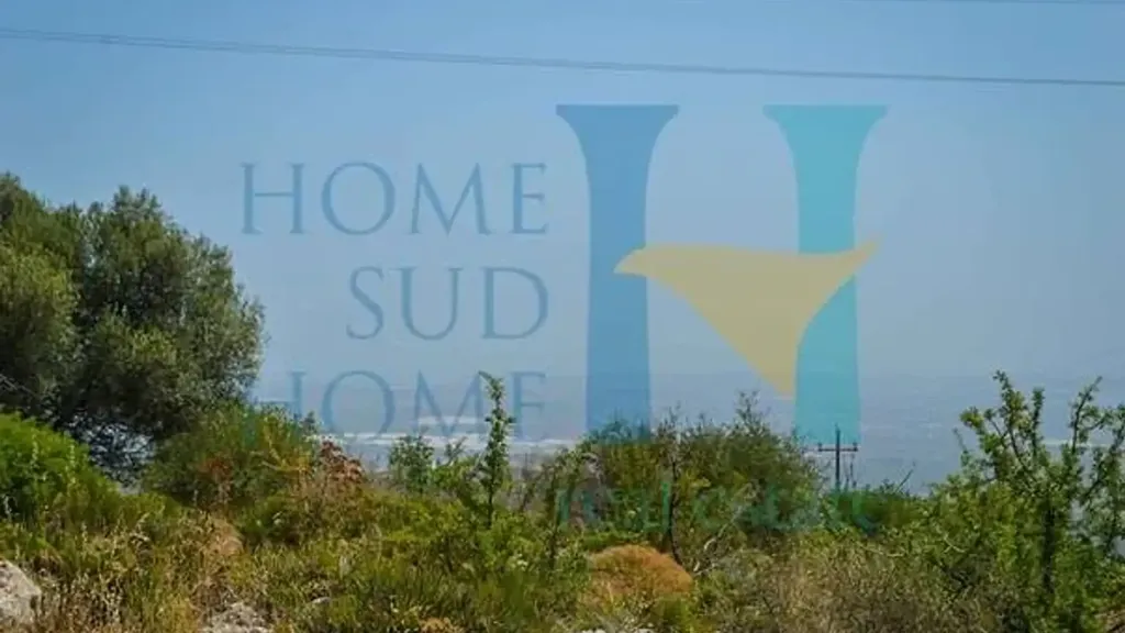 Aed - Buildable Land with Panoramic Potential in Noto
