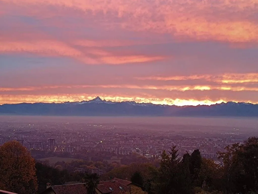 Luxury Villa with Terrace View in Moncalieri