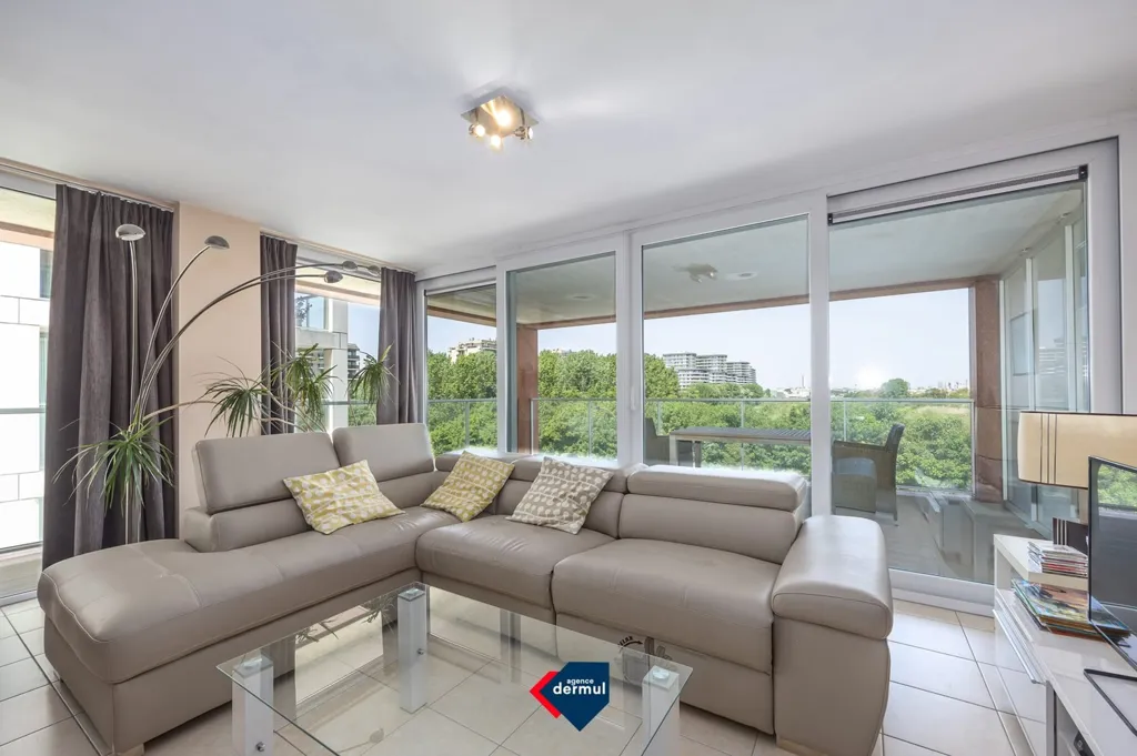 2-Bed Apartment with Sea View in Ostend