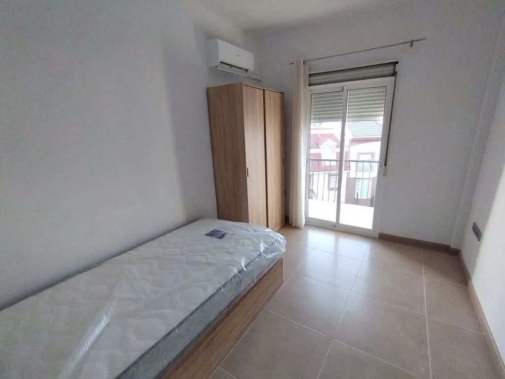 Chambres - Furnished Flat with Balcony in San Roque