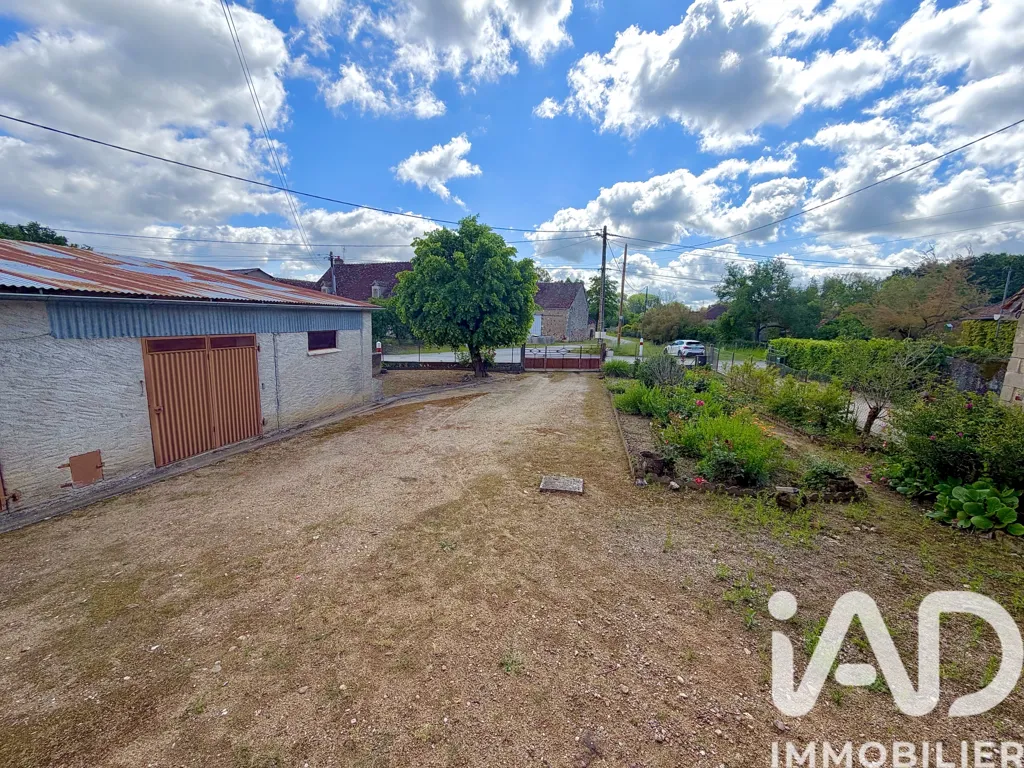 Exterior - Village House in Douadic with Garden
