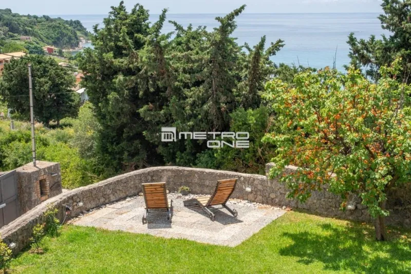 Jardin - Duplex Villa with Sea View in Lefkimmi