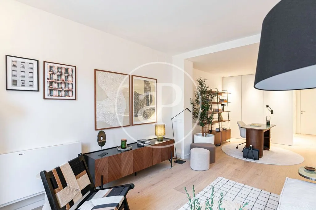 Soggiorno - Luxury 2-Bedroom Apartment in Eixample, Barcelona