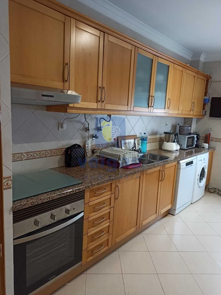 Köök - T1 Apartment with Lift in Setúbal