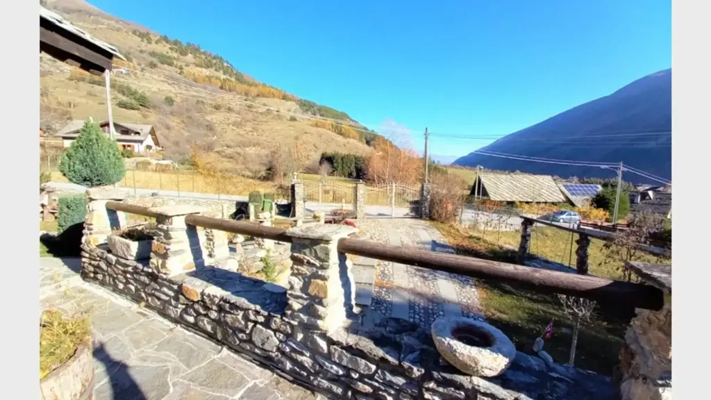 Terrass - Mansard Apartment with Mountain View in Salbertrand