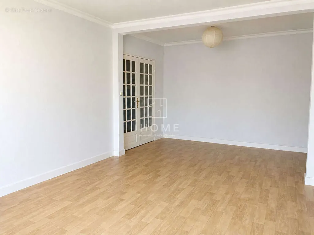 Toad - Bright Apartment with Balcony in Angers Centre