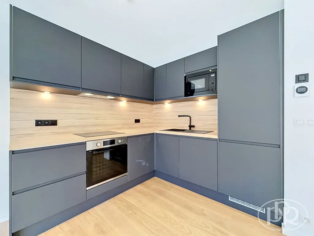 Köök - Modern Apartment with Terrace in City Centre