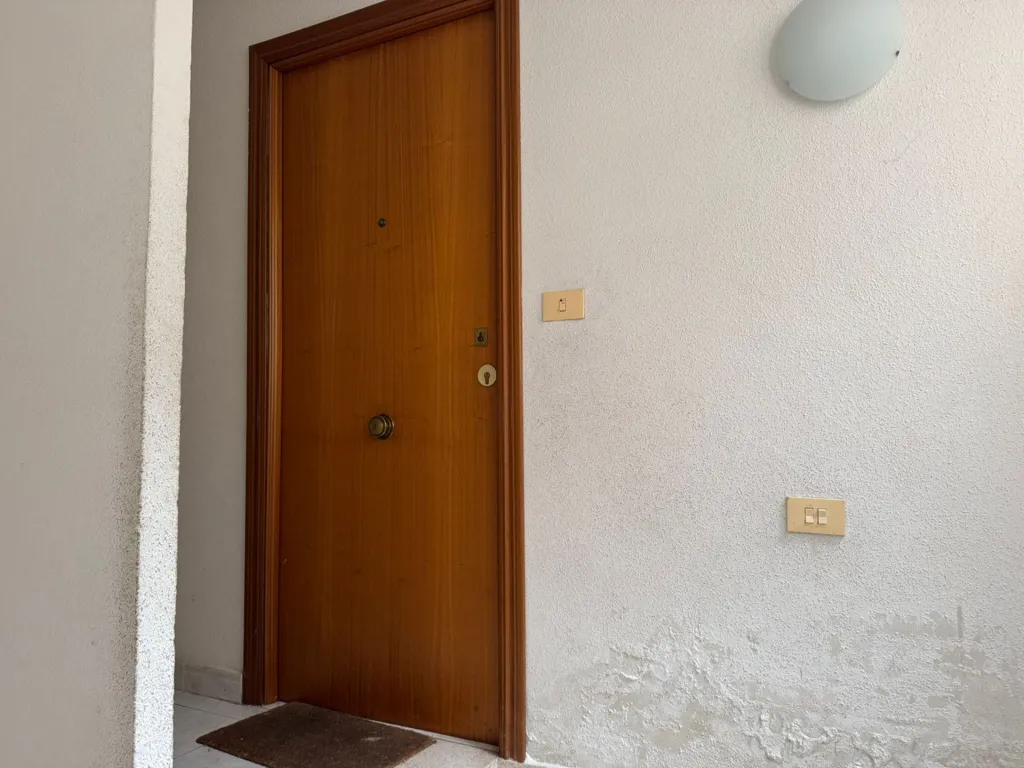 Hallway - Furnished Duplex in Brea de Aragón