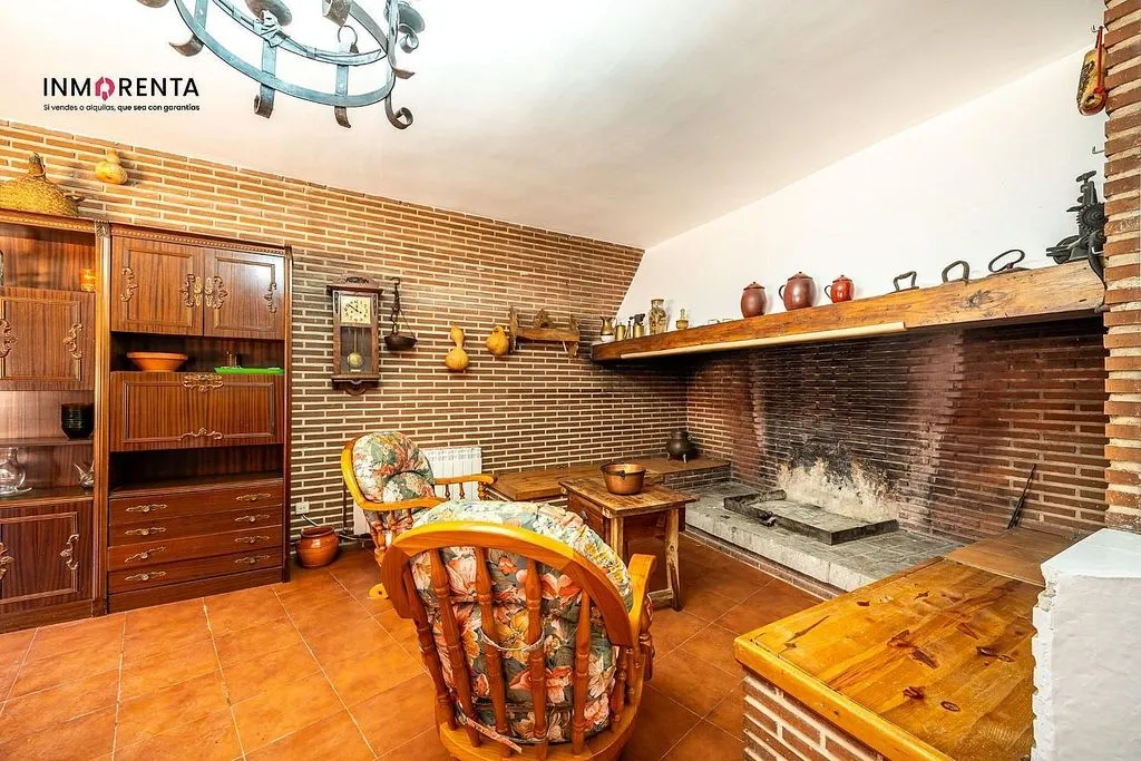Elutuba - Detached House with Terrace in La Mata